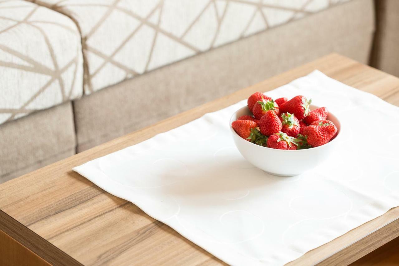 Hotel Appartement Inge ティローロ エクステリア 写真