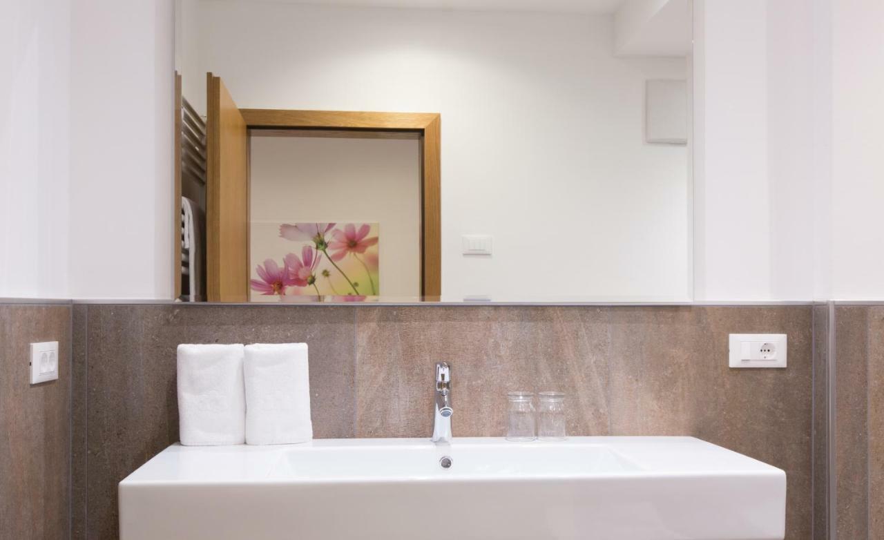 Hotel Appartement Inge ティローロ エクステリア 写真